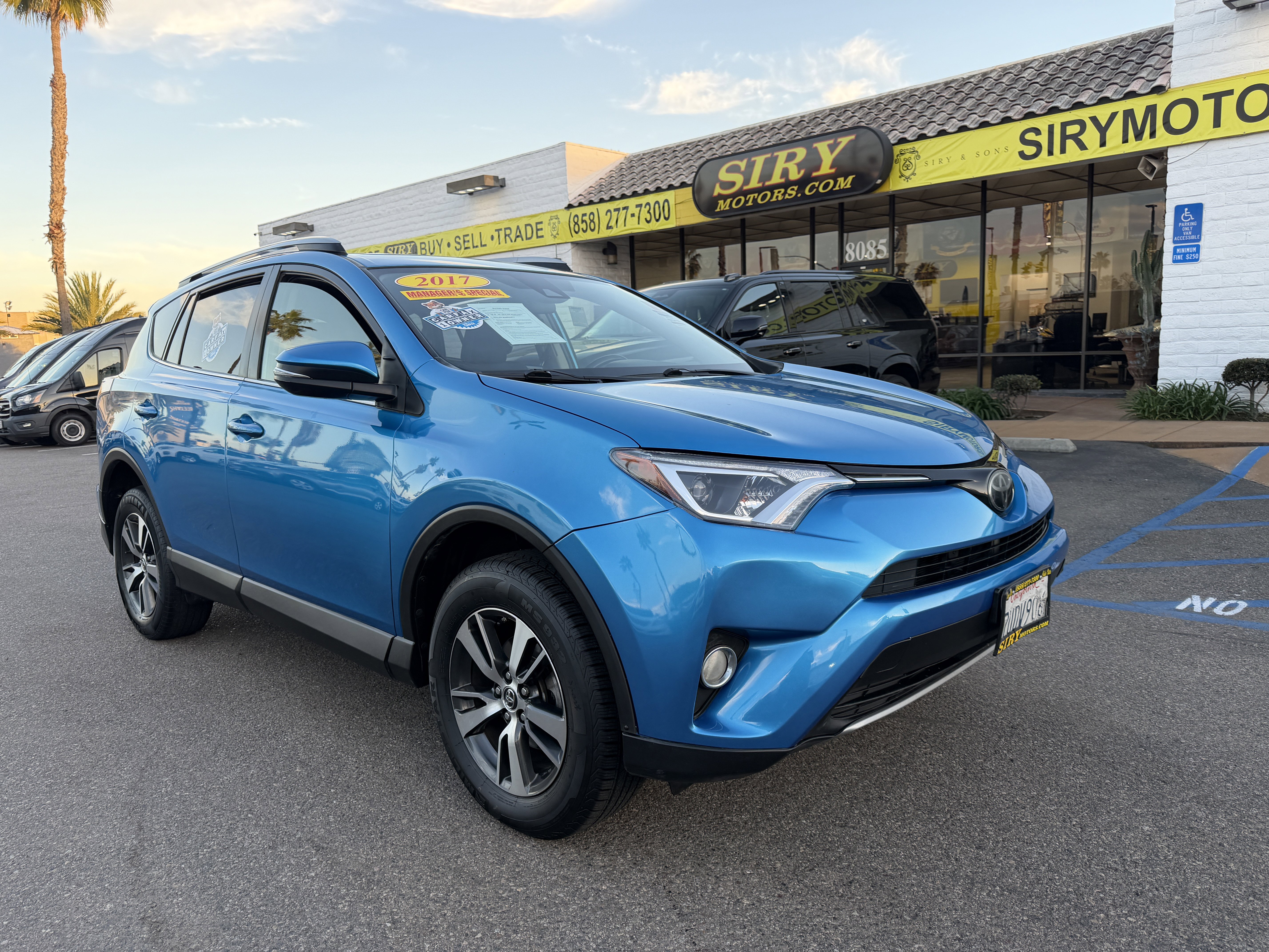 2017 Toyota RAV4 XLE