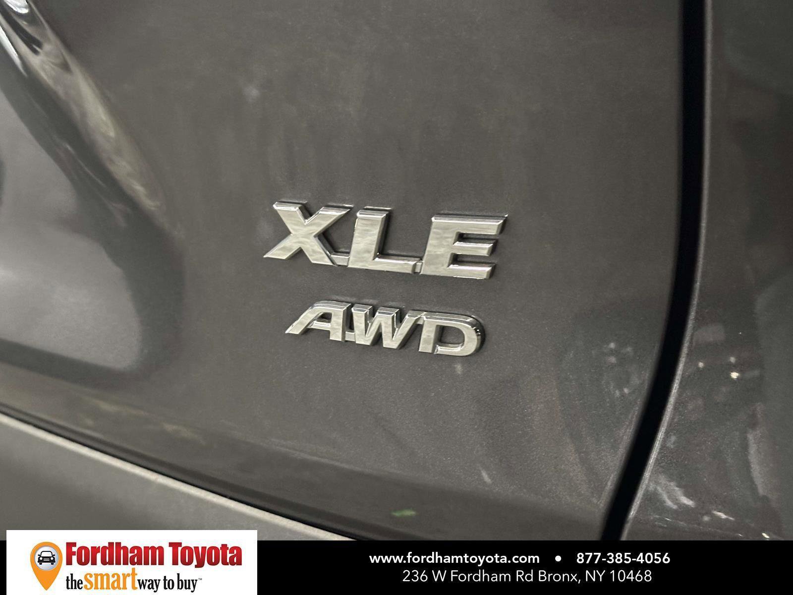 2025 Toyota RAV4 XLE