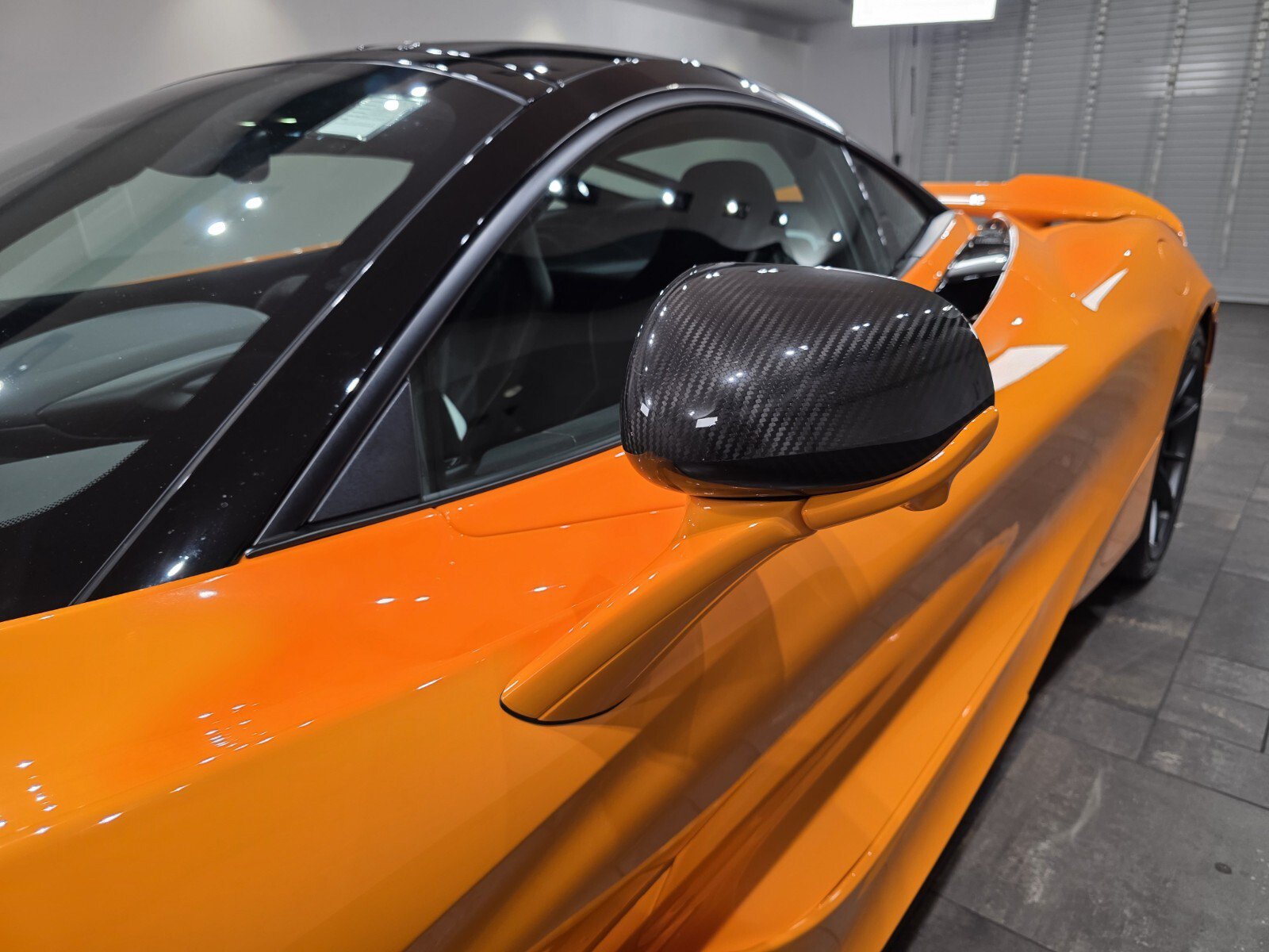 Used 2025 McLaren 750S photo 12