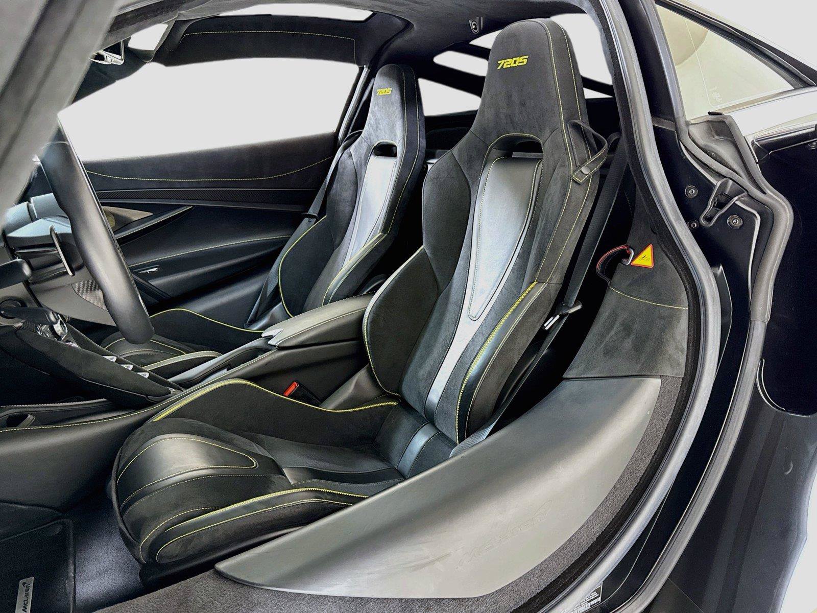 Used 2018 McLaren 720S Performance photo 13