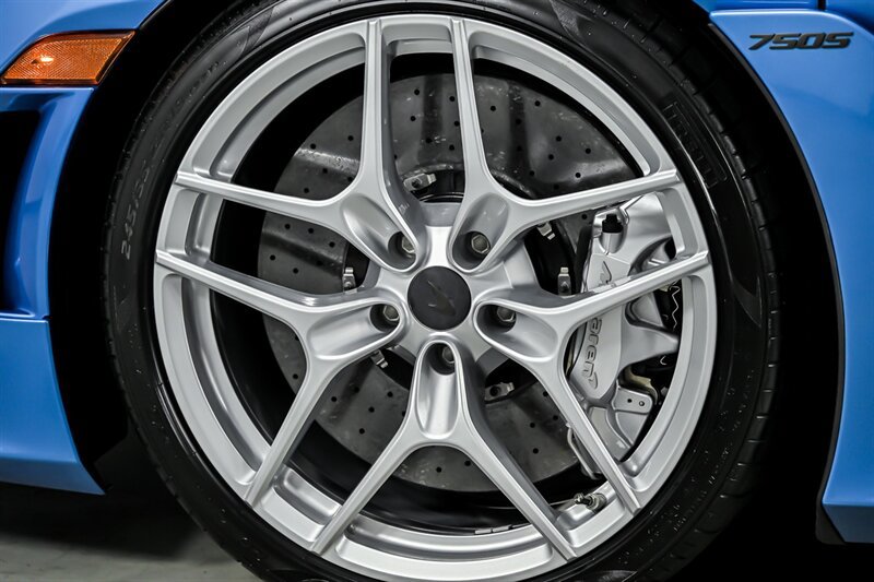 Used 2025 McLaren 750S Spider photo 7