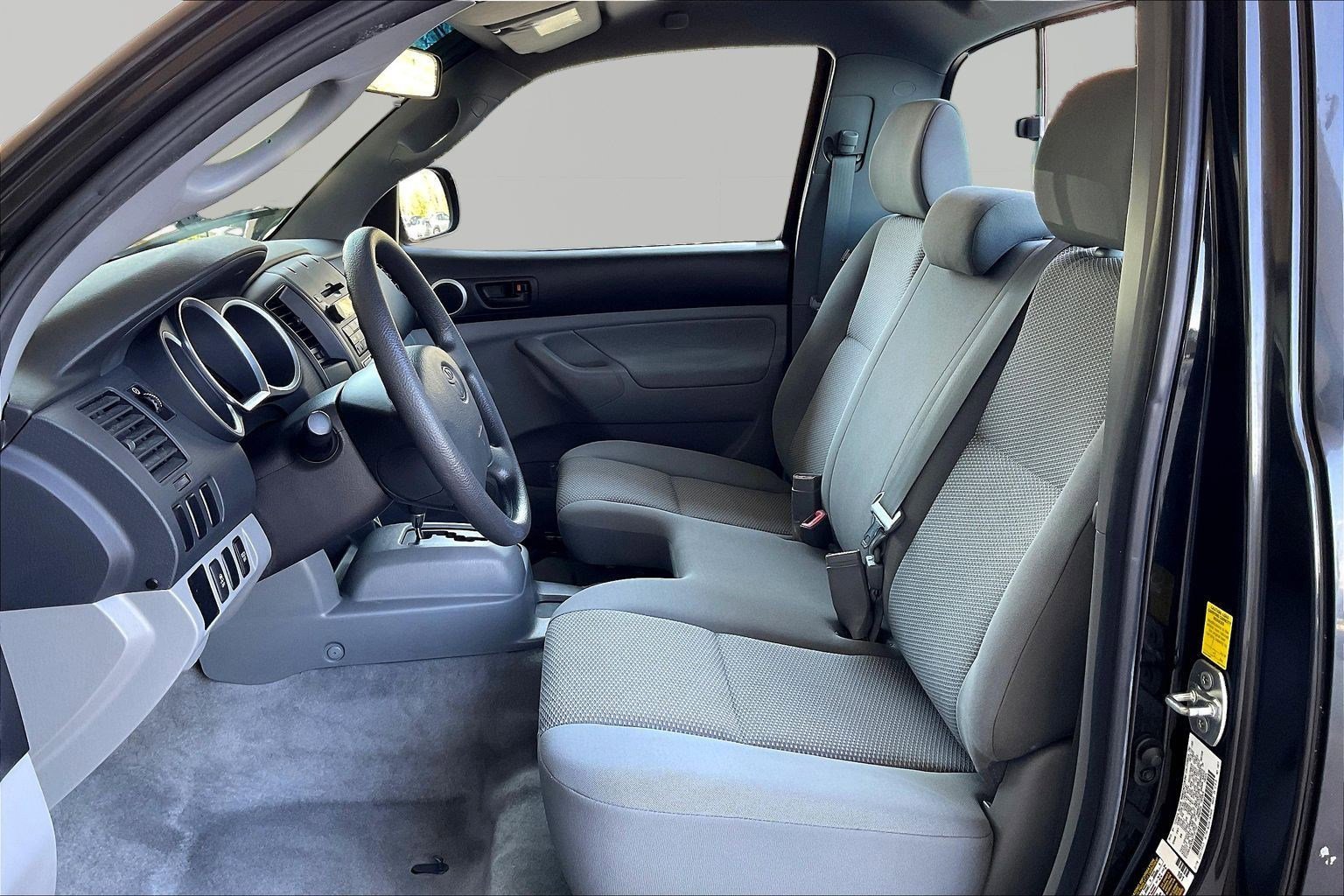 2010 Toyota Tacoma 2WD Regular Cab