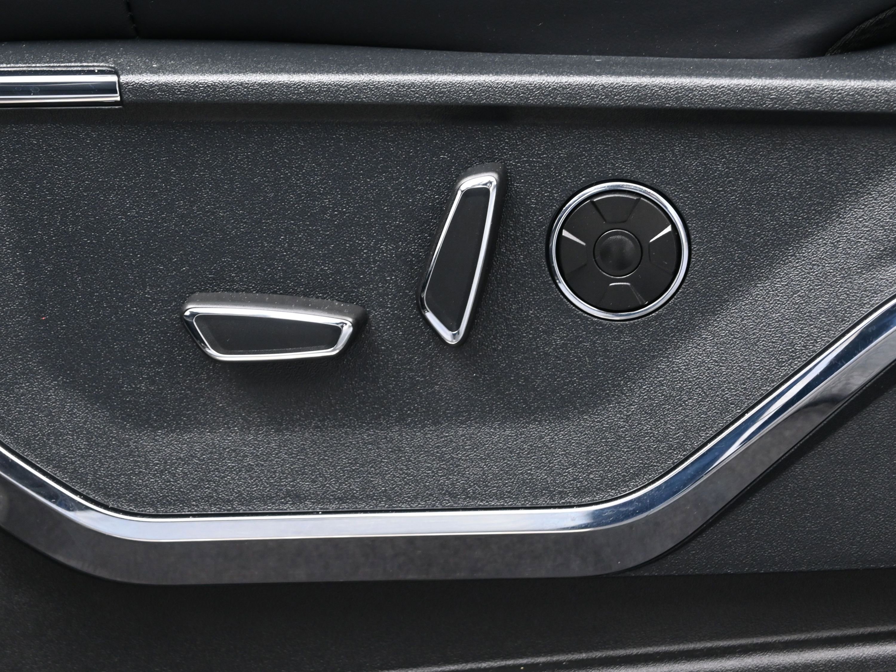 2025 Ford F150 Platinum