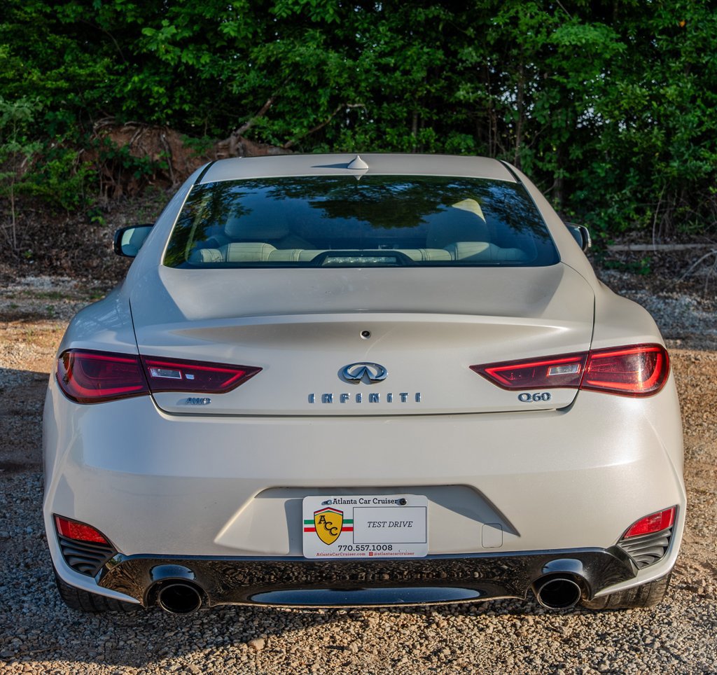 2017 INFINITI Q60 3.0t