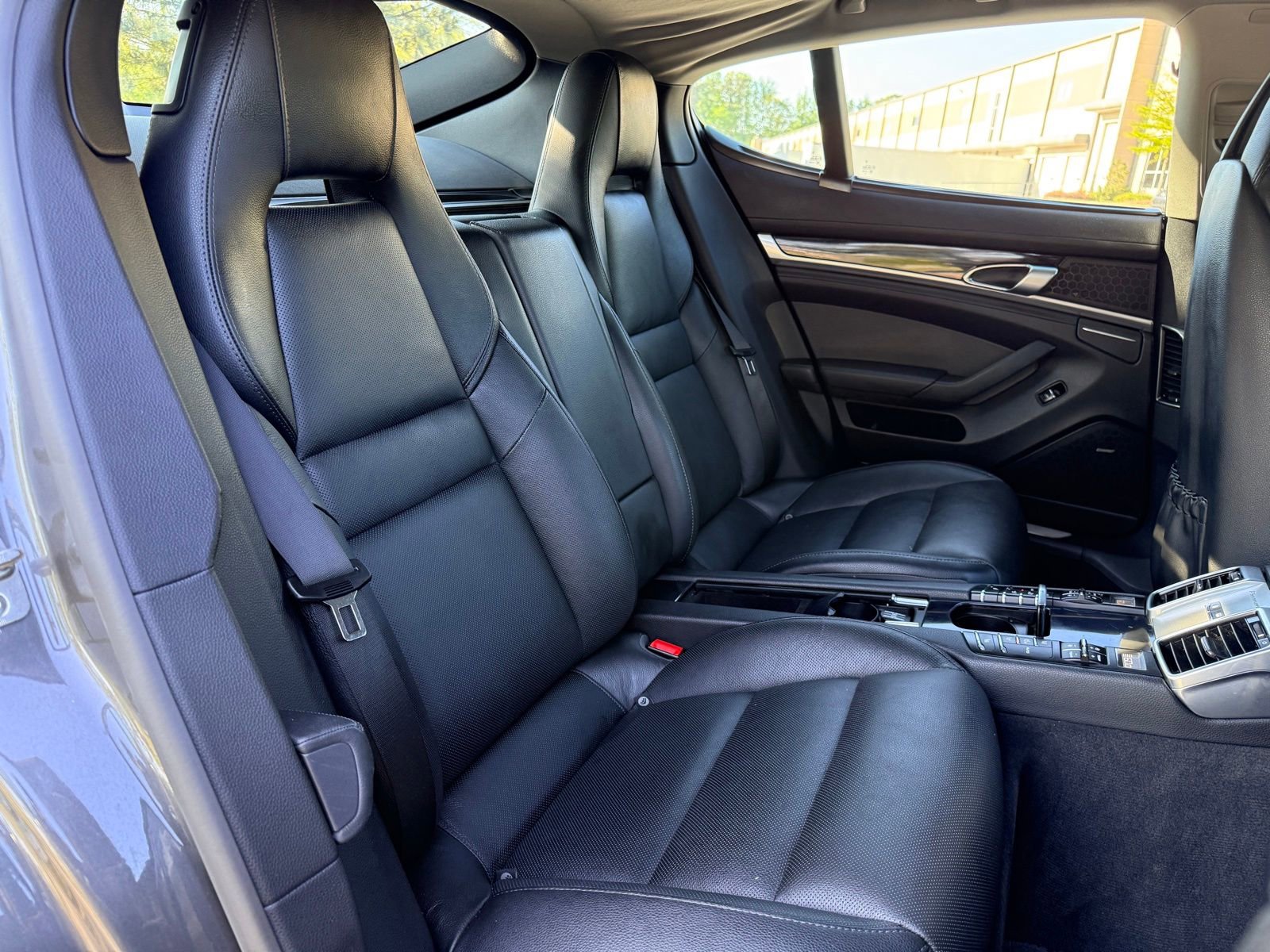 2015 Porsche Panamera 4