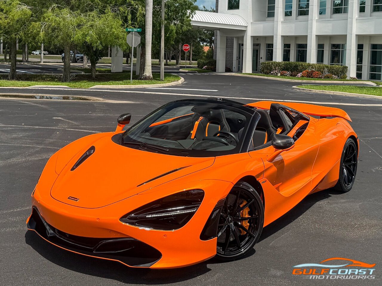 Used 2022 McLaren 720S Performance photo 10