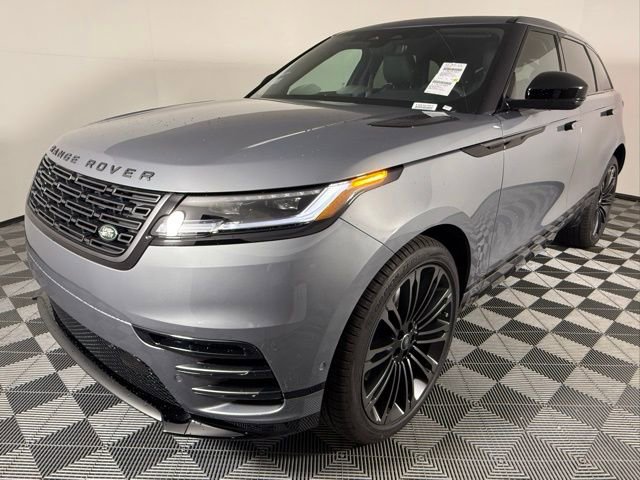2026 Land Rover Range Rover Velar Dynamic SE