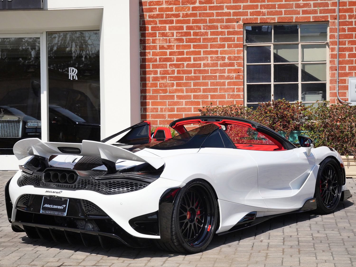 Used 2022 McLaren 765LT 4