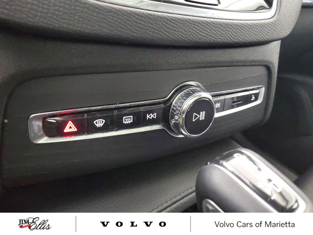 2020 Volvo Xc90 T6 Momentum