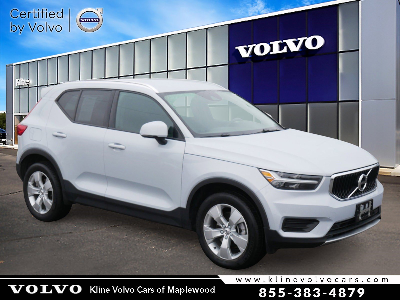 2022 Volvo XC40 T4 Momentum