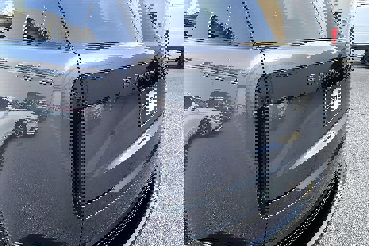 2023 Land Rover Range Rover Long Wheelbase First Edition