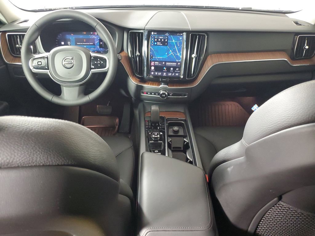 2024 Volvo Xc60 B5 Plus