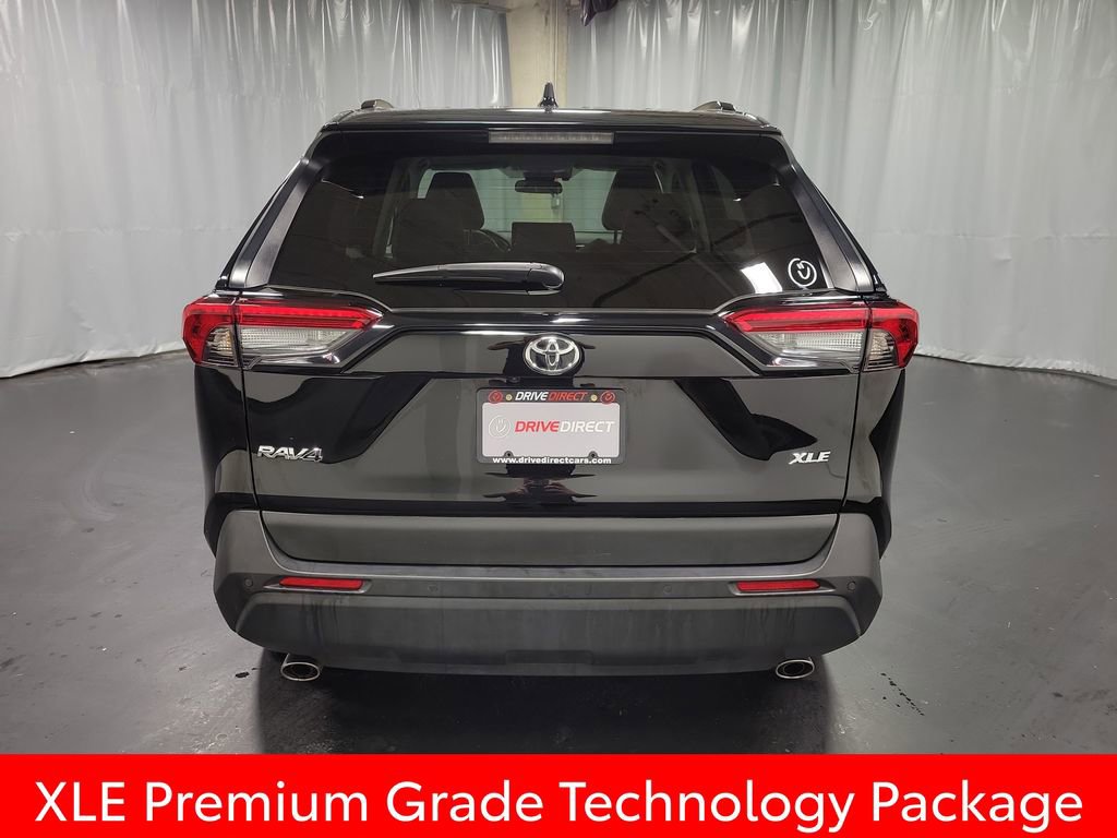 2023 Toyota Rav4 XLE Premium