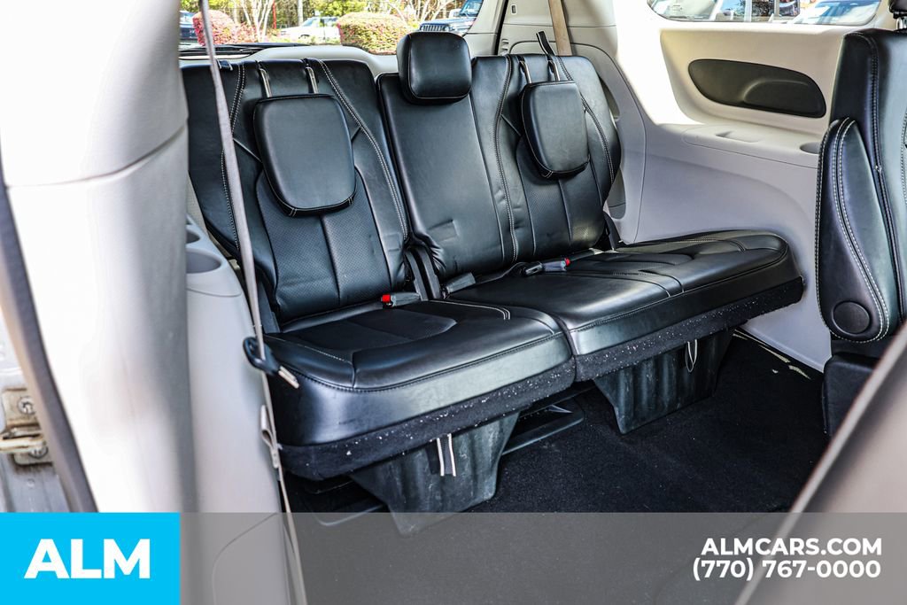 2024 Chrysler Pacifica Touring-L