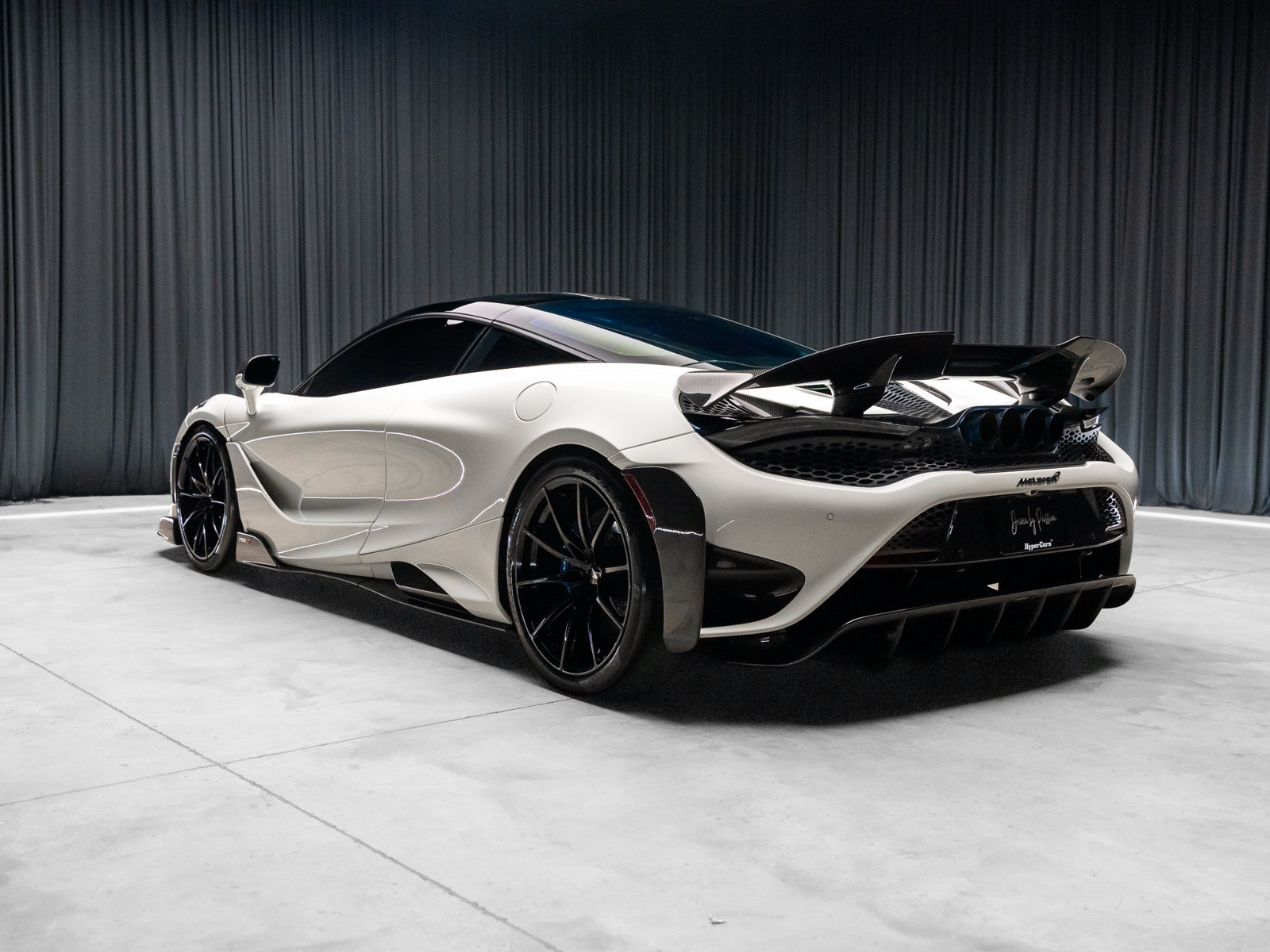 Used 2021 McLaren 765LT photo 16