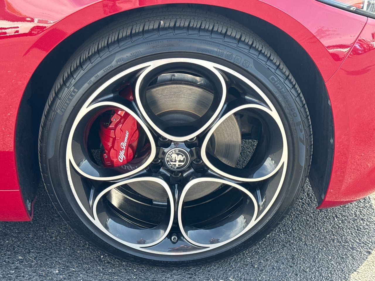 2024 Alfa Romeo Giulia Veloce