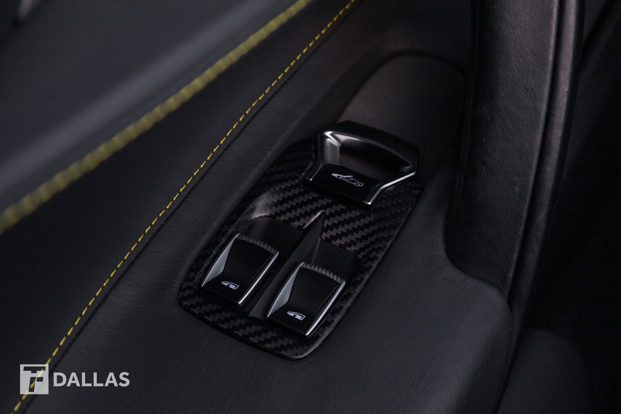 Used 2022 McLaren 720S Luxury photo 37