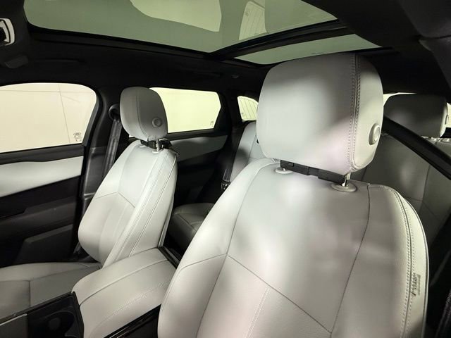 2026 Land Rover Range Rover Velar Dynamic SE