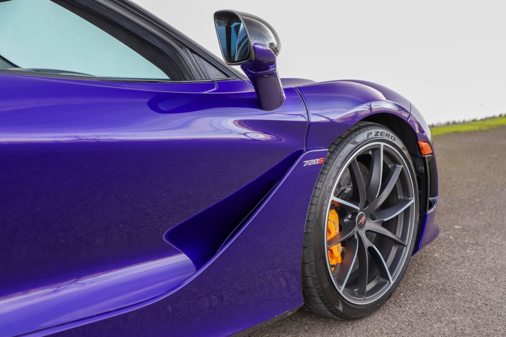 Used 2021 McLaren 720S Performance photo 28