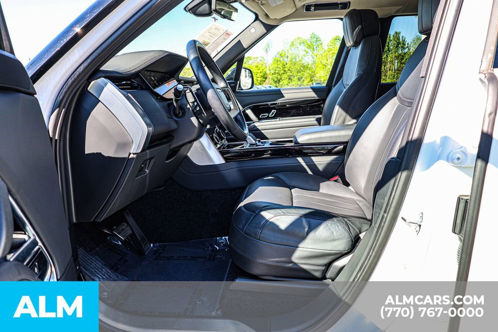 2023 Land Rover Range Rover SE