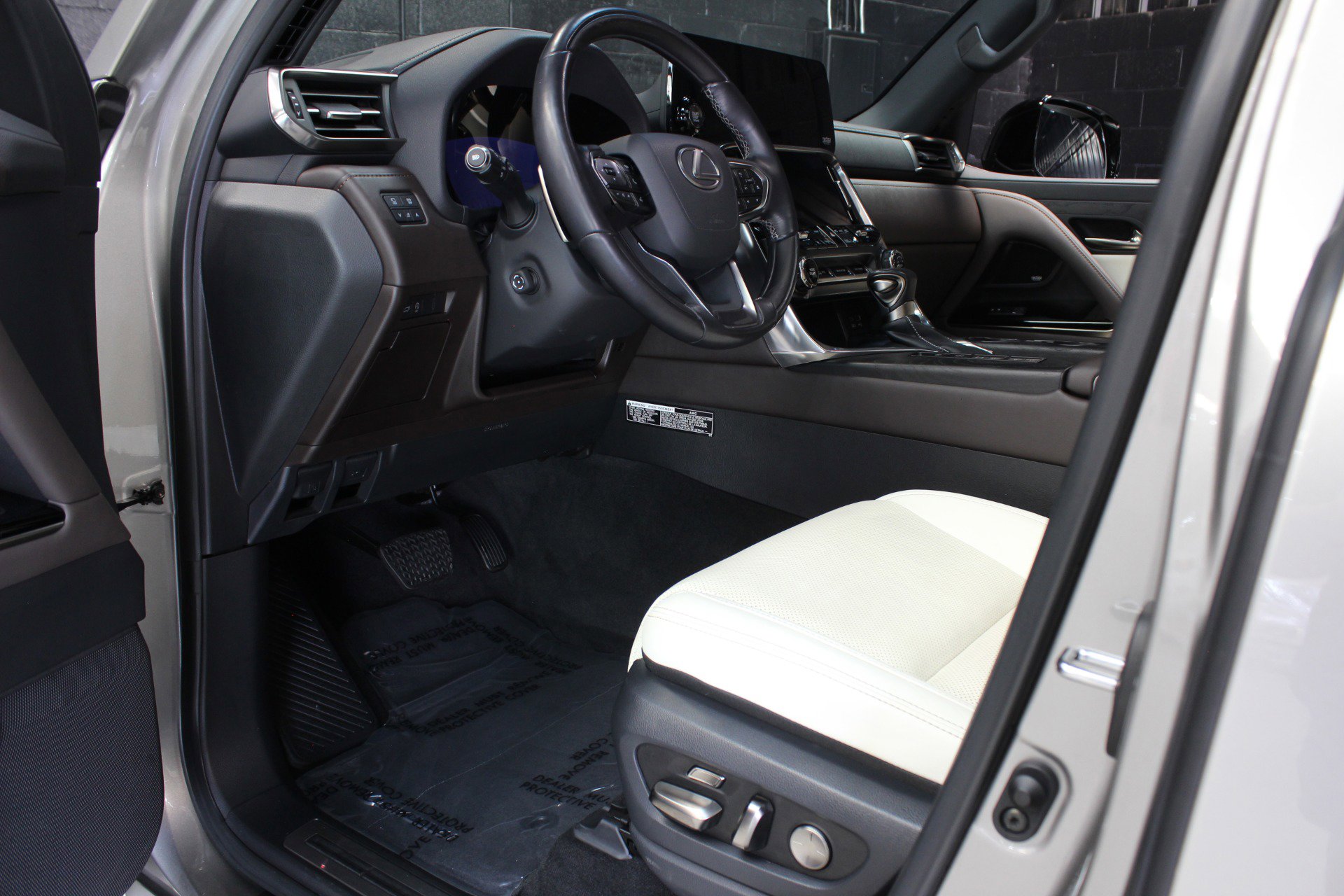 2023 Lexus LX 600 4WD