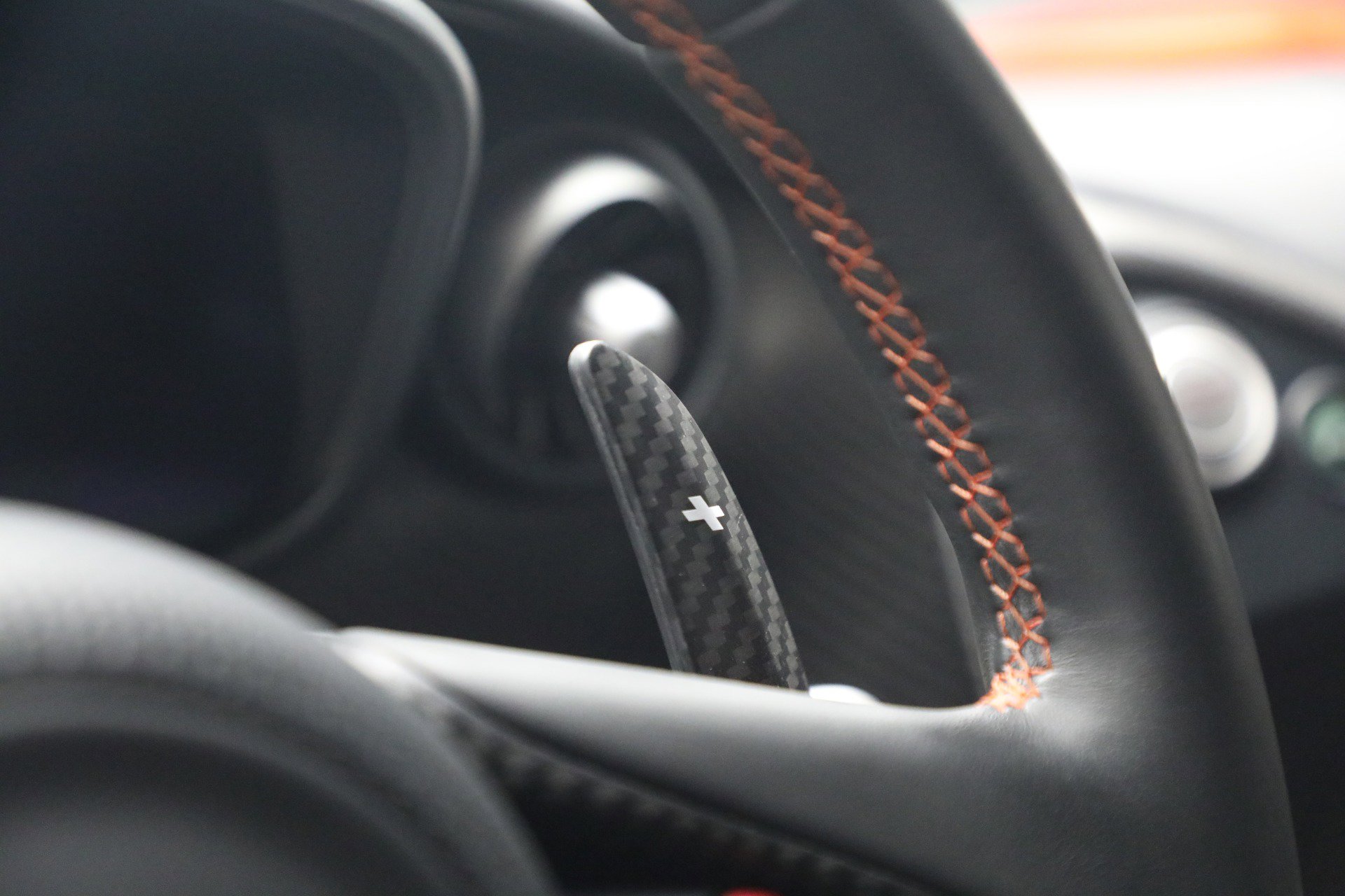 Used 2015 McLaren P1 photo 31