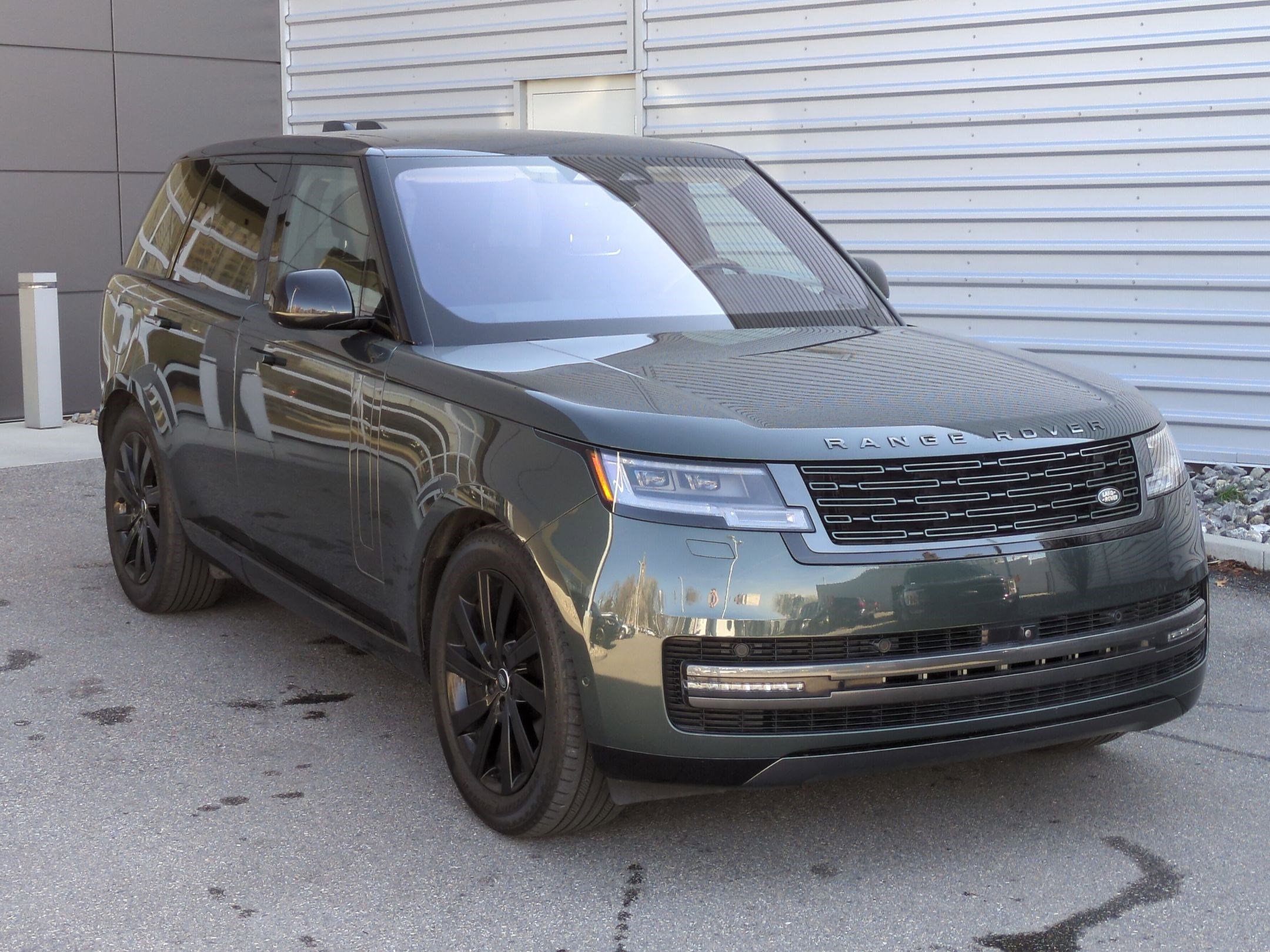 2023 Land Rover Range Rover SE