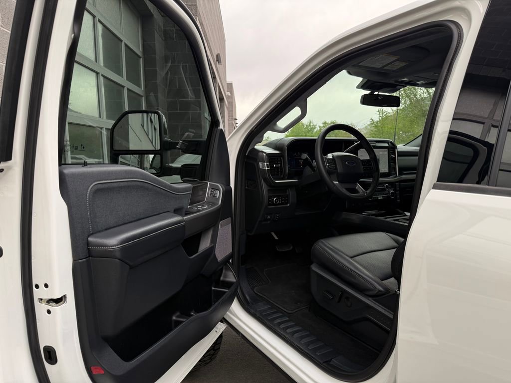 2025 Ford F350 Lariat