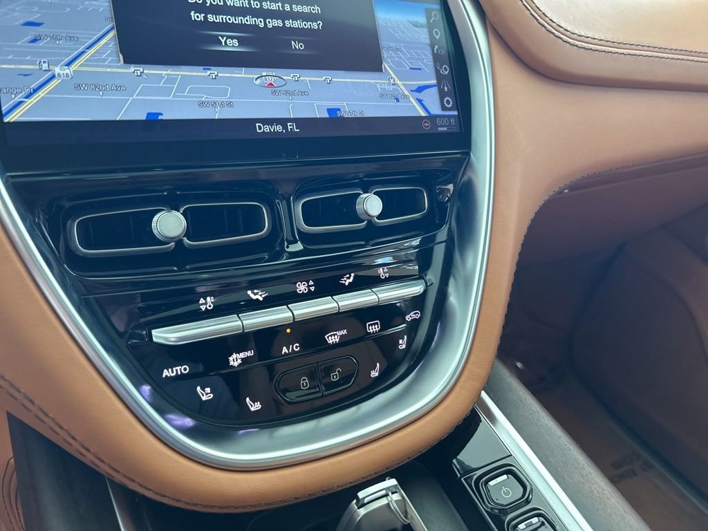 2023 Aston Martin DBX