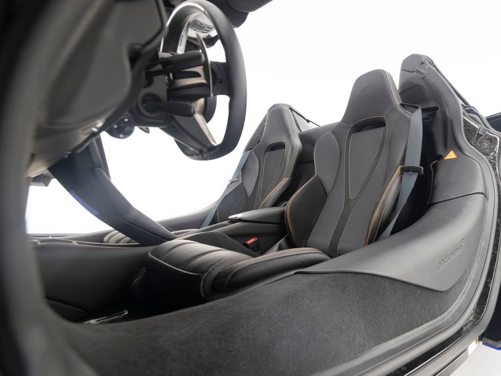 Used 2024 McLaren 750S Spider photo 31