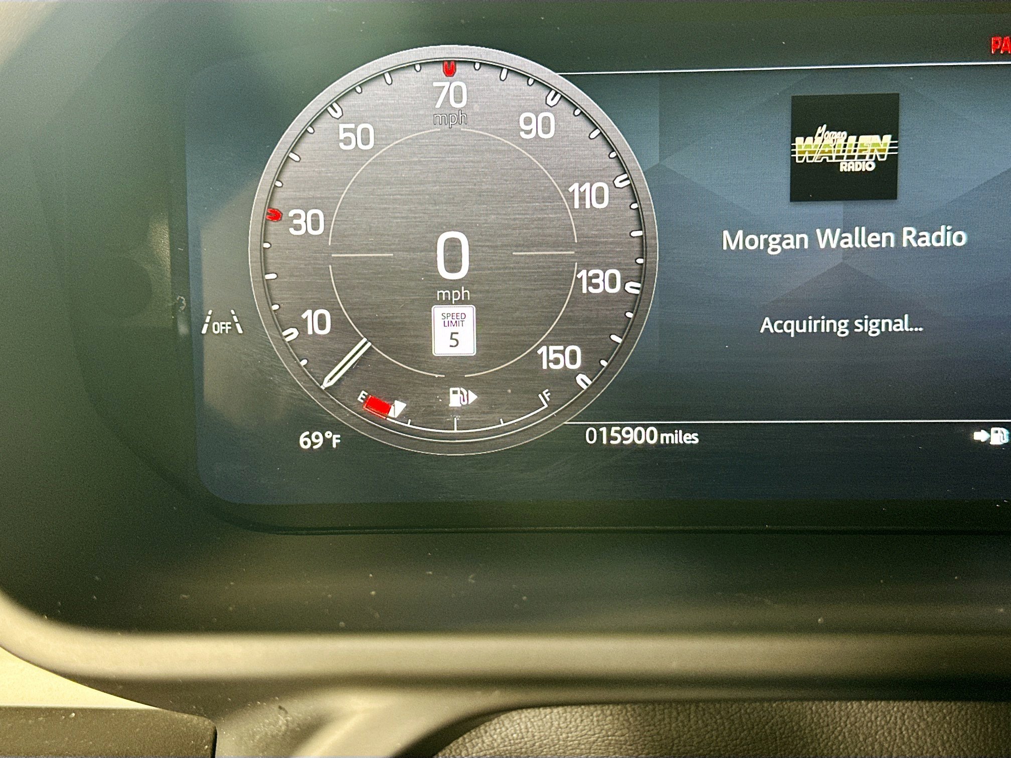 2024 Land Rover Defender 110 S