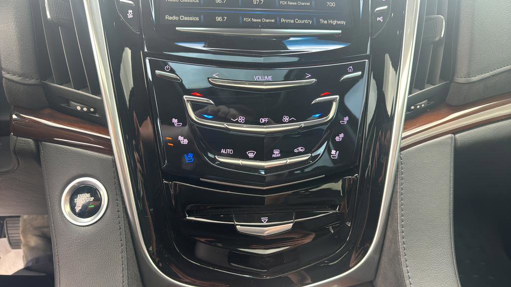 2020 Cadillac Escalade Luxury