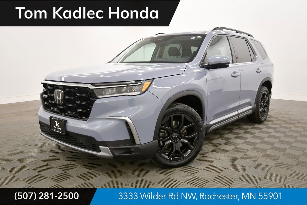 Certified 2025 Honda Pilot Touring