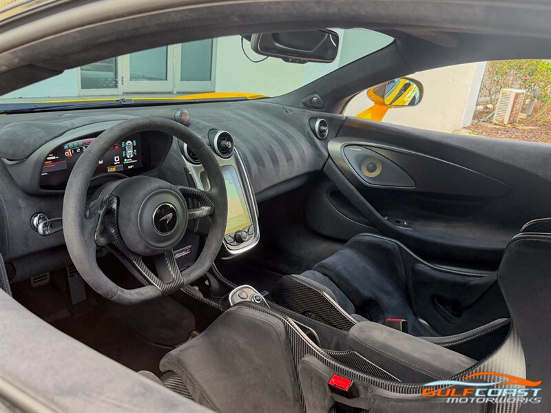 Used 2019 McLaren 600LT photo 2