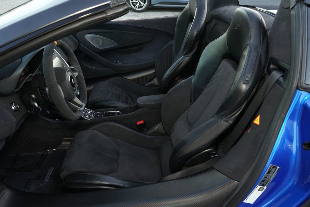 Used 2020 McLaren 600LT Spider photo 13