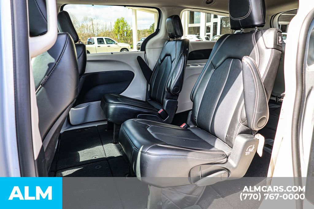 2024 Chrysler Pacifica Touring-L