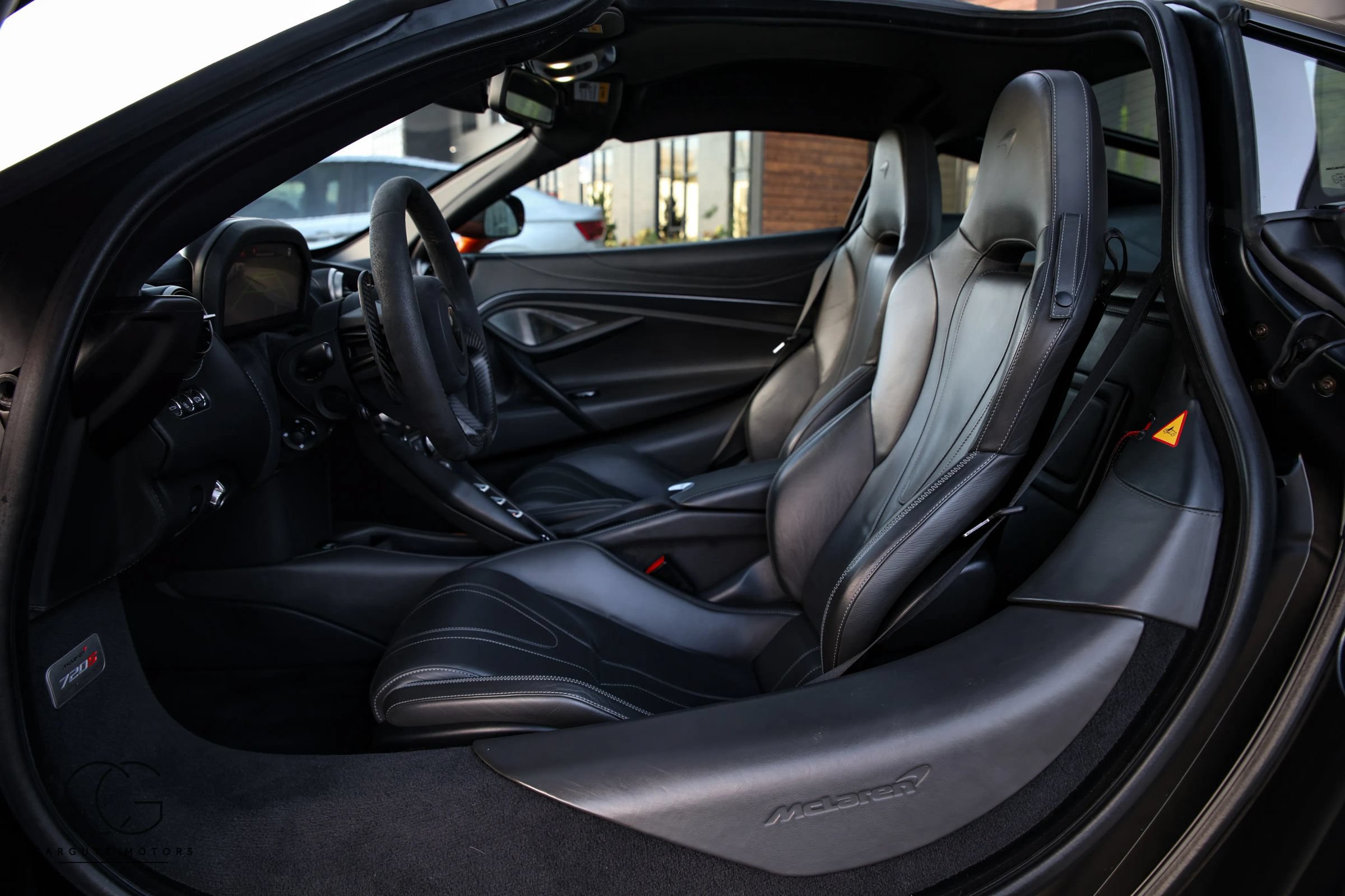 Used 2018 McLaren 720S photo 26