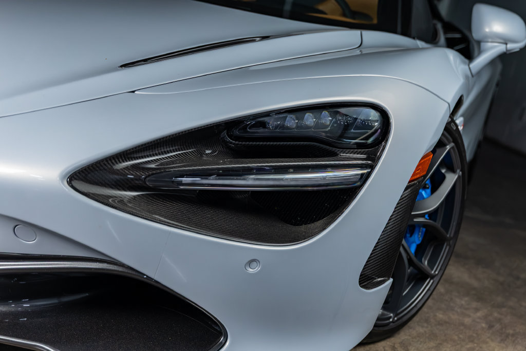 Used 2020 McLaren 720S Luxury photo 16