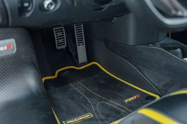 Used 2020 McLaren 720S Performance photo 43