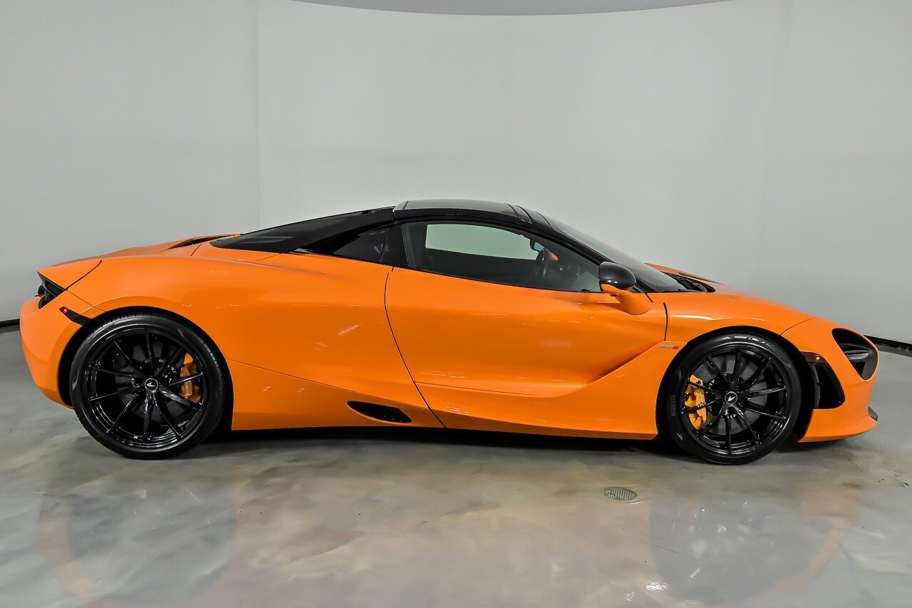 Used 2022 McLaren 720S Performance photo 13