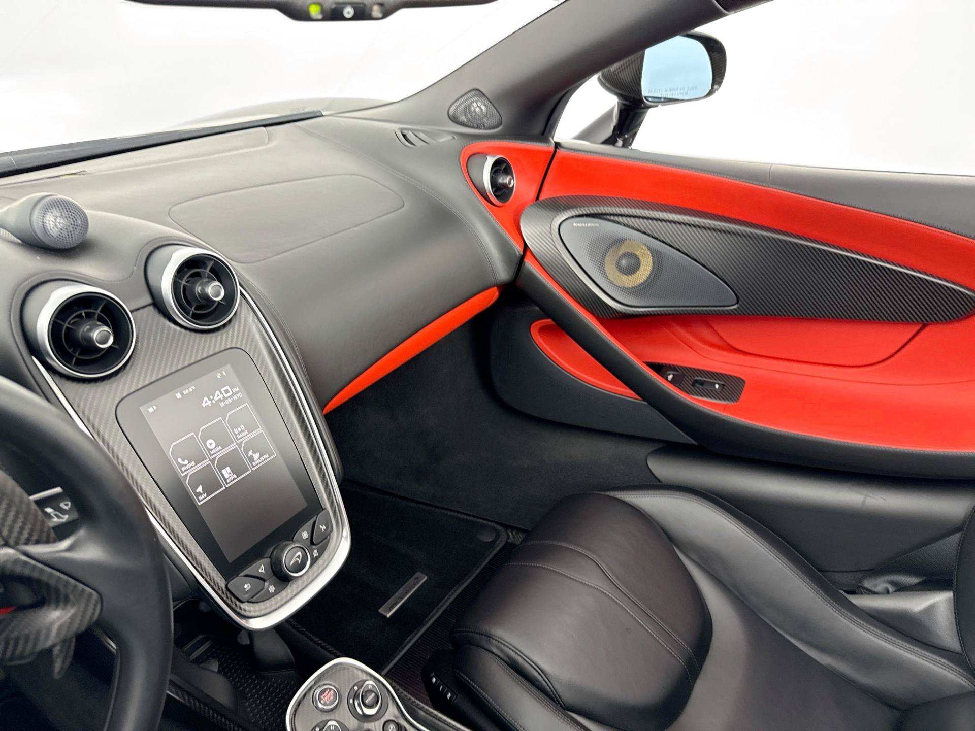 Used 2020 McLaren 600LT Spider photo 24