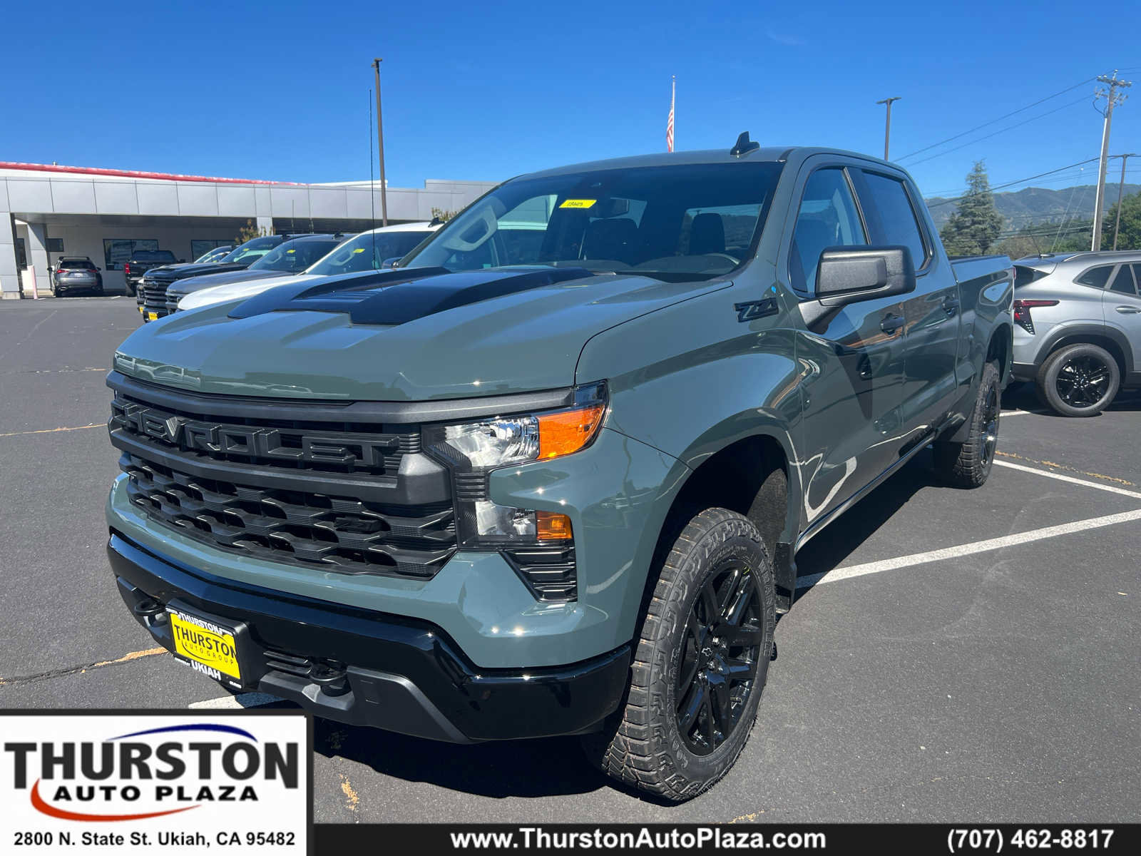 New 2026 Chevrolet Silverado 1500 Custom Trail Boss w/ Dark Appearance Package