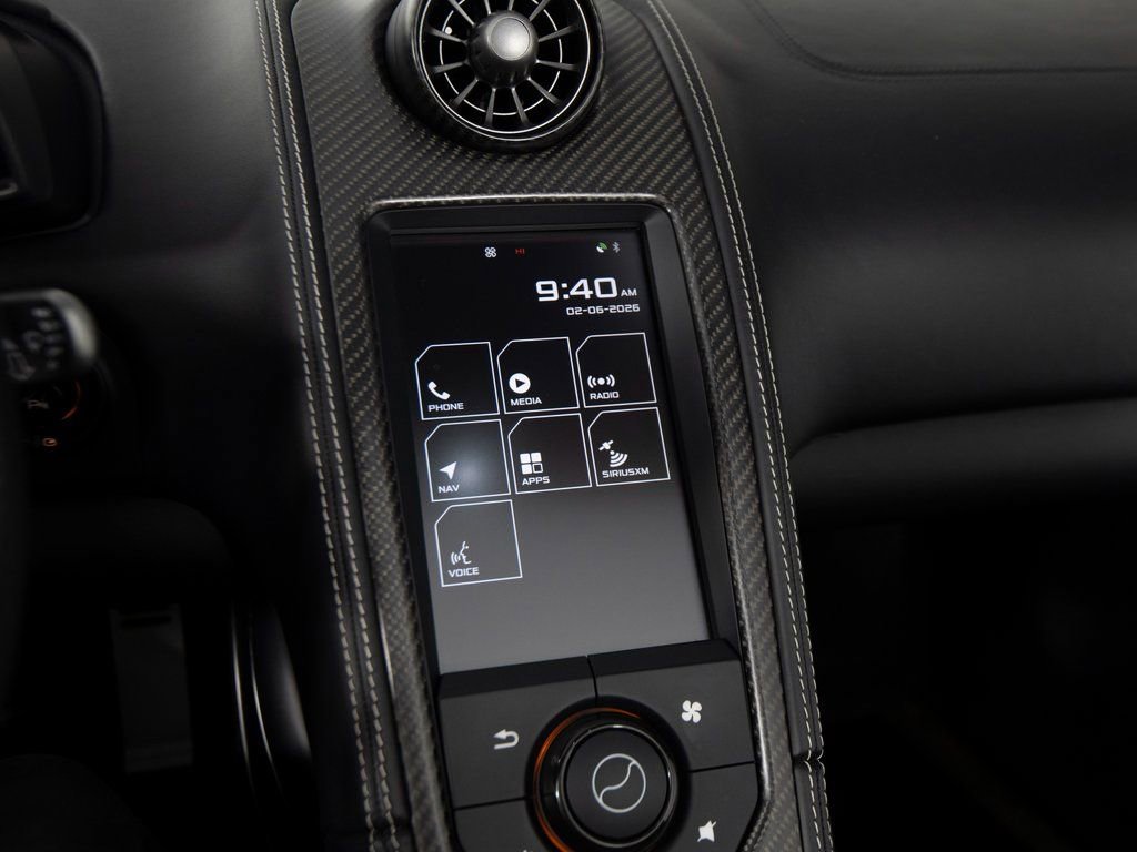 Used 2016 McLaren 675LT Spider photo 22