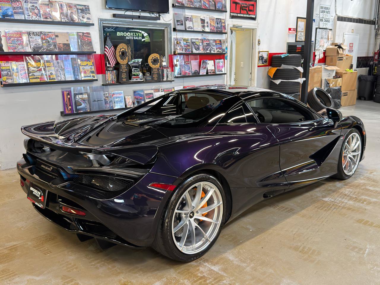 Used 2022 McLaren 720S Performance photo 37