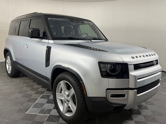 2022 Land Rover Defender 110 SE