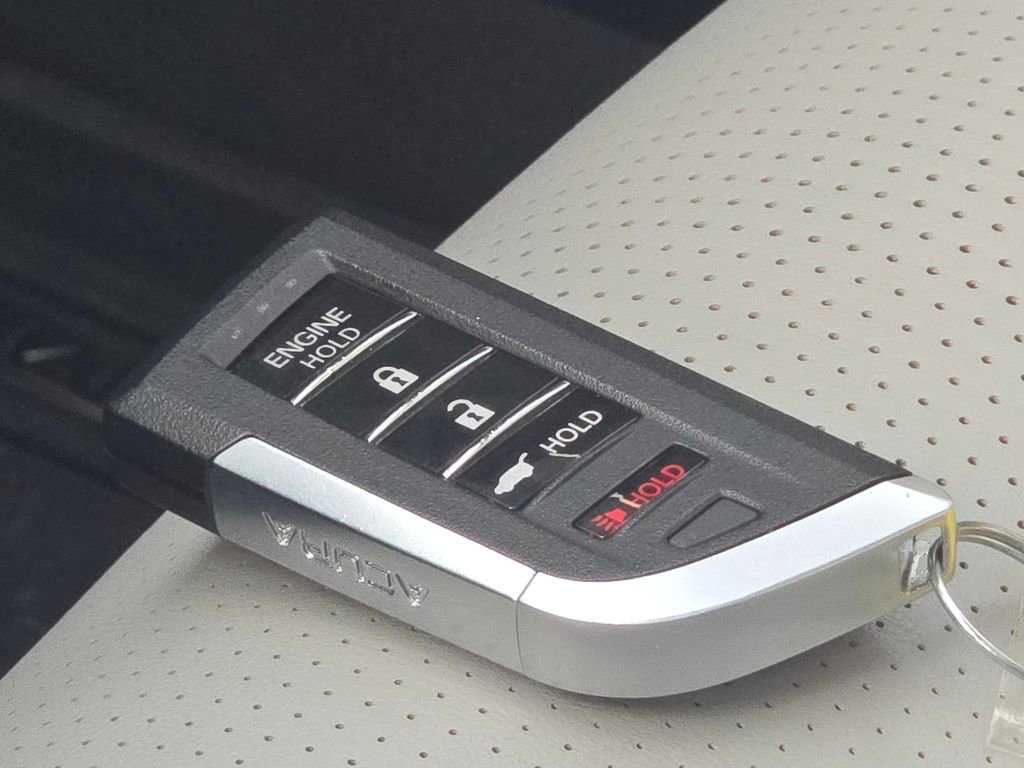 2023 Acura MDX SH-AWD w/ Advance Package