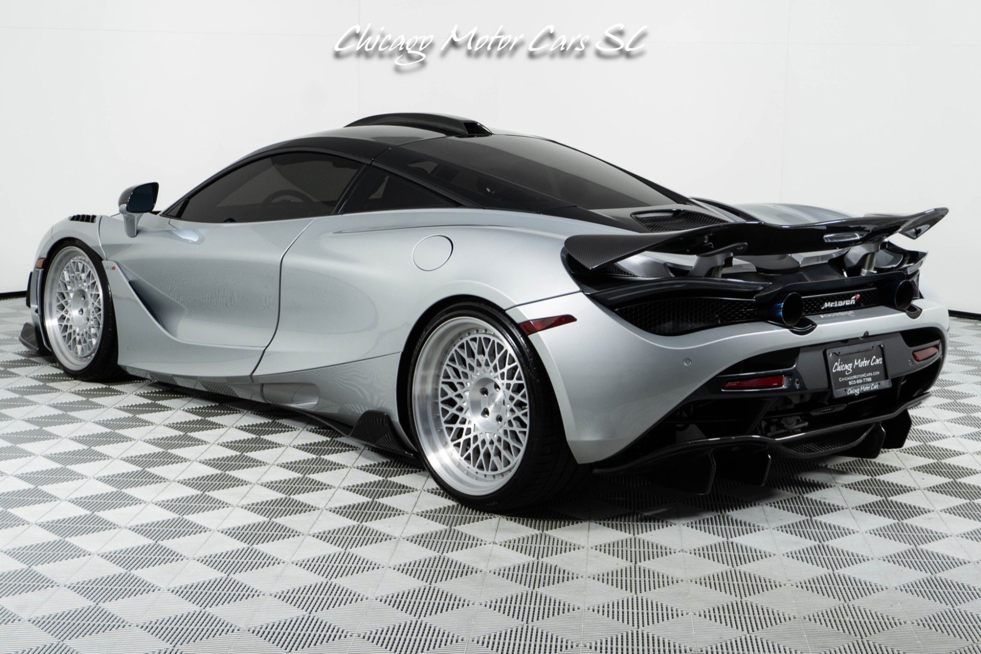 Used 2019 McLaren 720S photo 24