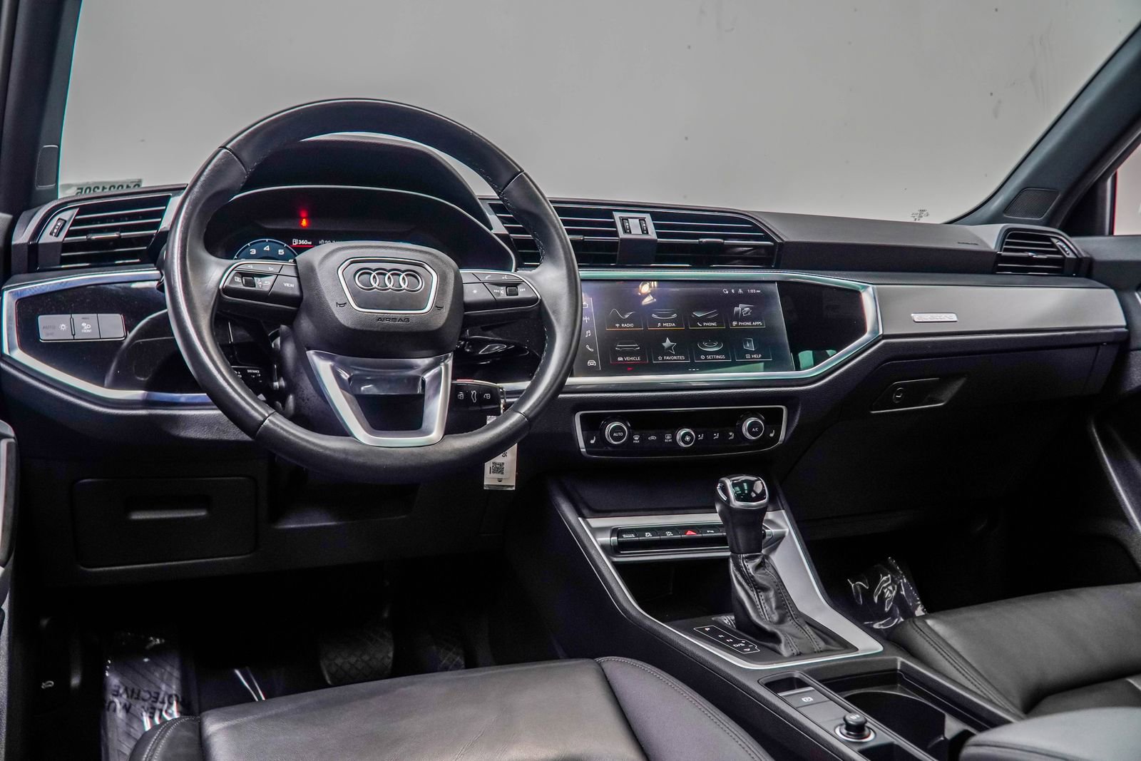 2025 Audi Q3 2.0T Premium