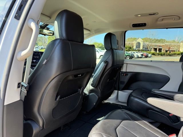 2024 Chrysler Pacifica Touring-L