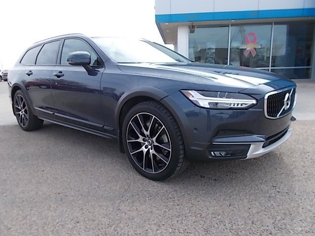 2018 Volvo V90 Cross Country T6